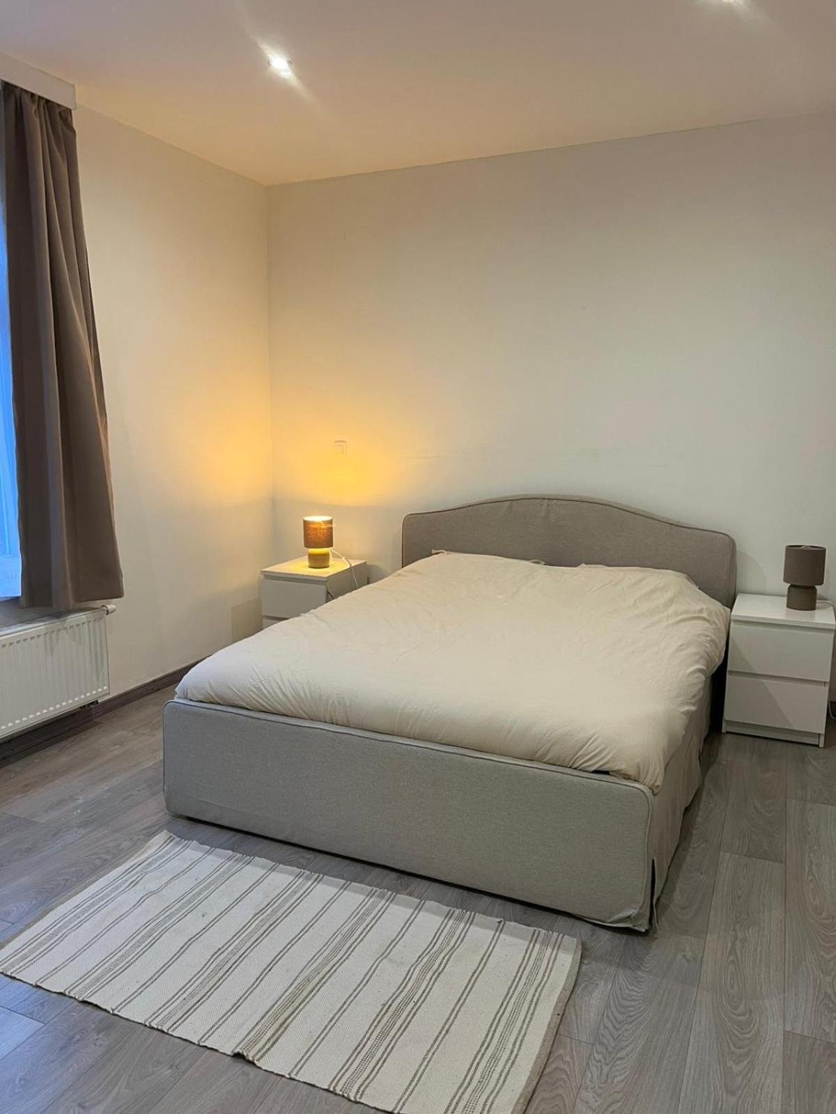 Appartement Spacieux Avec Garage Bruxelles Extérieur photo